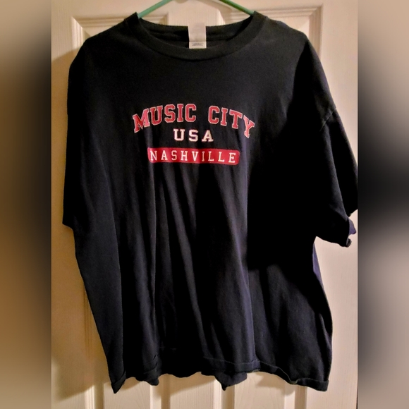 Nashville- music city tshirt. Size 2XL - Picture 4 of 4